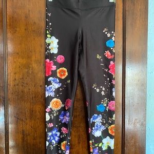 Terez Black Floral Leggings Small